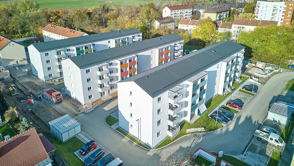 Reichenberger Straße: Der vordere Block ist fertig, die beiden hinteren Gebäude können ebenfalls bald bezogen werden. Reichenberger Straße: Der vordere Block ist fertig, die beiden hinteren Gebäude können ebenfalls bald bezogen werden.