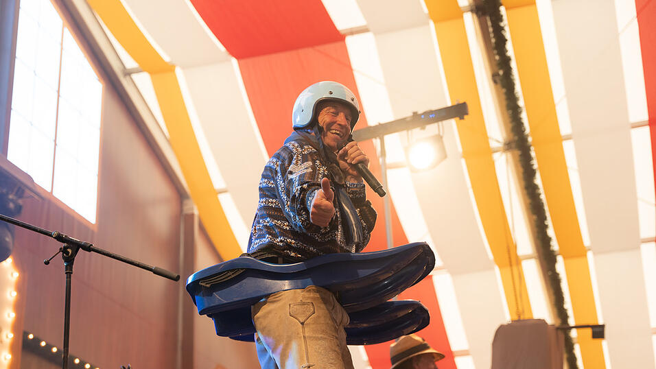 Die Partybilder vom Freitag, 11. August 2023, aus dem Festzelt Krönner. Die Partybilder vom Freitag, 11. August 2023, aus dem Festzelt Krönner.