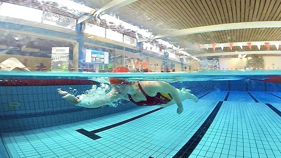 Keine Spa&szlig;-, sondern funktionale Becken soll das k&uuml;nftige Hallenbad besitzen. Einen Hubboden, der wie hier unterschiedliche Tiefen erm&ouml;glicht, wird es aus Kostengr&uuml;nden nicht mehr geben.