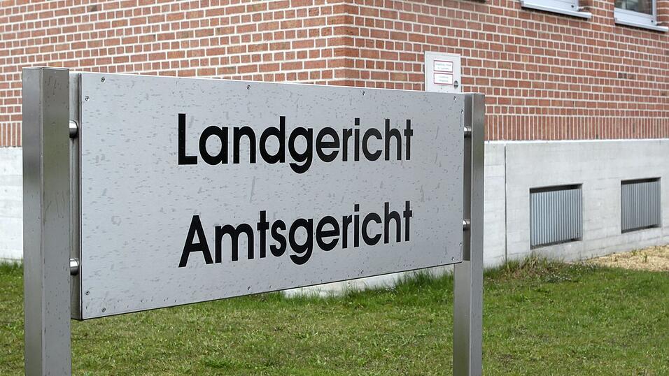 Der Angeklagte musste sich wegen besonders schwerer Brandstiftung verantworten.