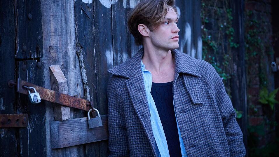 Damian Hardung mag die glamouröse Filmwelt und die nüchterne Wissenschaft. Damian Hardung mag die glamouröse Filmwelt und die nüchterne Wissenschaft.