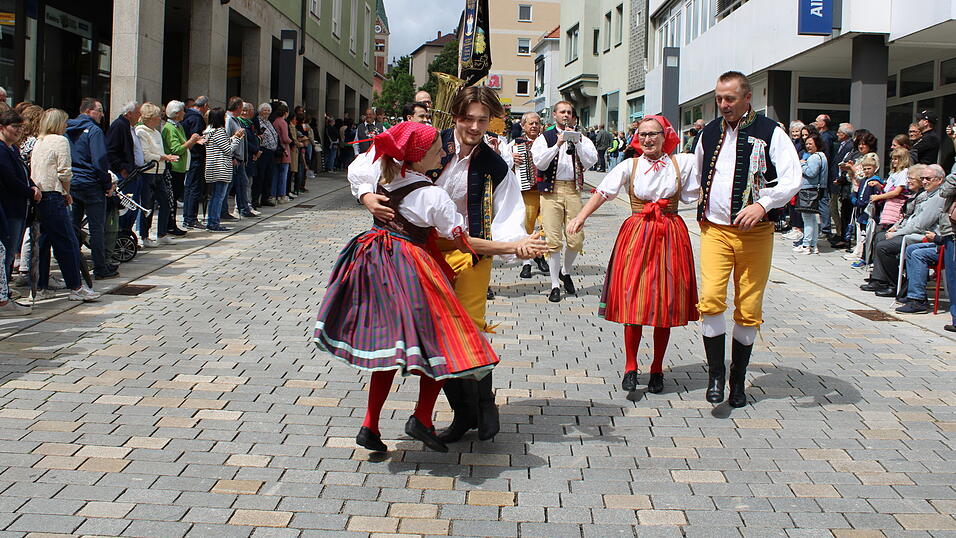 Das sind die sch&ouml;nsten Bilder vom Jubil&auml;umsfestzug.