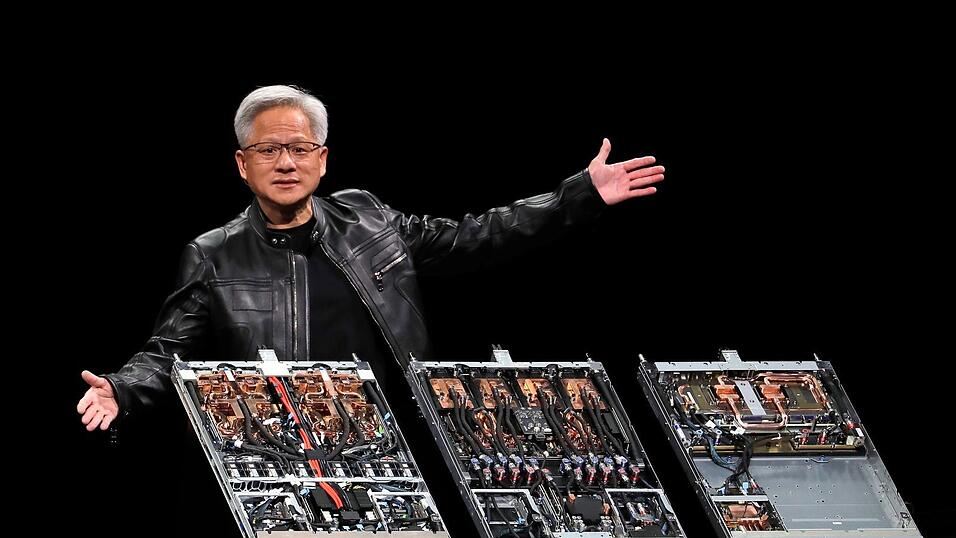 Huang bestätigte die Ausfuhr der H20-Chips in China vor Journalisten. (Archivbild) Huang bestätigte die Ausfuhr der H20-Chips in China vor Journalisten. (Archivbild)