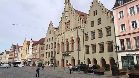 Die Verg&uuml;tung des Oberb&uuml;rgermeisters h&auml;ngt ma&szlig;geblich von der Einwohnerzahl einer Stadt ab.