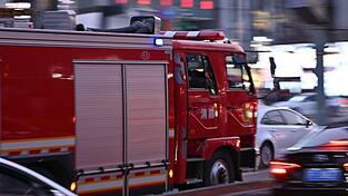 In der Provinz Fujian rückte die Feuerwehr aus, um ein Kind von einem Balkon zu retten. (Symbolbild) In der Provinz Fujian rückte die Feuerwehr aus, um ein Kind von einem Balkon zu retten. (Symbolbild)