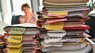 Der Gesetzentwurf von CSU und Freien W&auml;hlern soll Kommunen die M&ouml;glichkeit geben, sich probeweise von bestimmten Vorschriften des Landesrechts freistellen zu lassen. (Symbolbild)