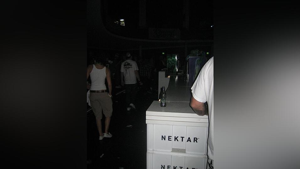 Rund 4000 Boarderfreunde feierten bei der Weltpremiere des neuesten Films von Isenseven, 'Let's go get lost' in M&uuml;nchen.