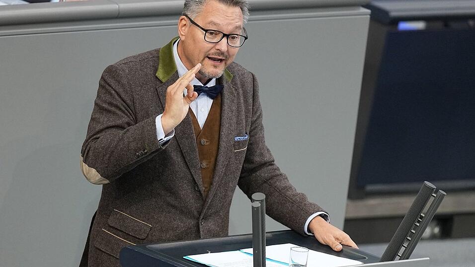 Keuter war durch einen &laquo;t-Online&raquo;-Bericht in den Fokus geraten, wonach er seine Freundin in seinem Bundestagsb&uuml;ro besch&auml;ftige. (Archivbild)