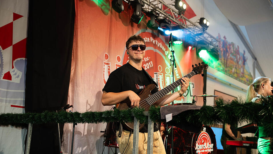 Die Partybilder vom Donnerstag, 13. August, aus dem Festzelt Greindl. Die Partybilder vom Donnerstag, 13. August, aus dem Festzelt Greindl.