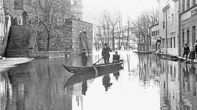 Bis ins 20. Jahrhundert war Hochwasser in der Deggendorfer Innenstadt keine Seltenheit. Foto: Archiv Deggendorf Bis ins 20. Jahrhundert war Hochwasser in der Deggendorfer Innenstadt keine Seltenheit. Foto: Archiv Deggendorf