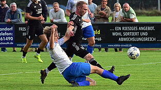 Der TSV Seebach um Alexander Wittenzellner (vorne, in schwarz) will auch im niederbayerischen Vergleich mit dem TSV Bogen die wei&szlig;e Weste behalten und strebt den vierten Sieg im vierten Spiel in diesem Jahr an.