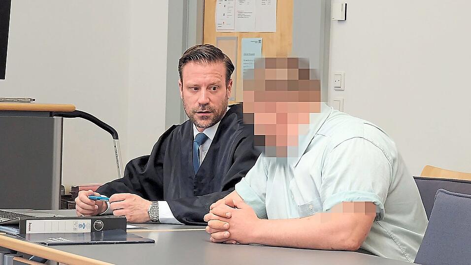 Der schuldunfähige Mandant von Anwalt Philipp Janson muss zuerst in einem psychiatrischen Krankenhaus beweisen, ob man ihm eine allmähliche Rückkehr in ein normales Leben zutrauen kann.