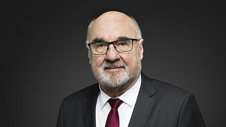 Erwin Schneck hat sich nach 36 Jahren aus dem Stadtrat verabschiedet.