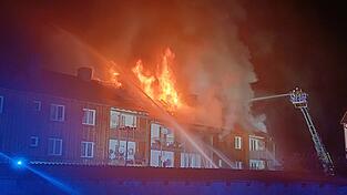 Die Feuerwehr war mit einem Großaufgebot im Einsatz.