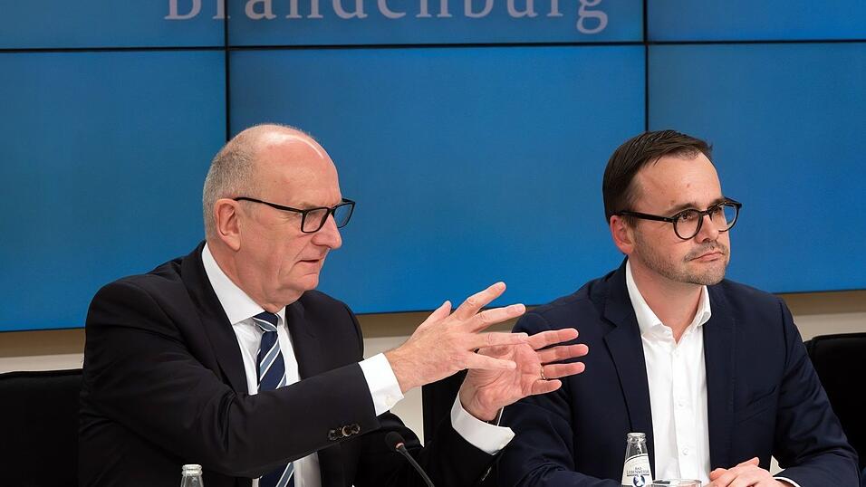 Dietmar Woidke, Brandenburgs Regierungschef, und Jan Redmann, CDU-Landesvorsitzender, pr&auml;sentieren ihre Ziele f&uuml;r eine gemeinsame Koalition.