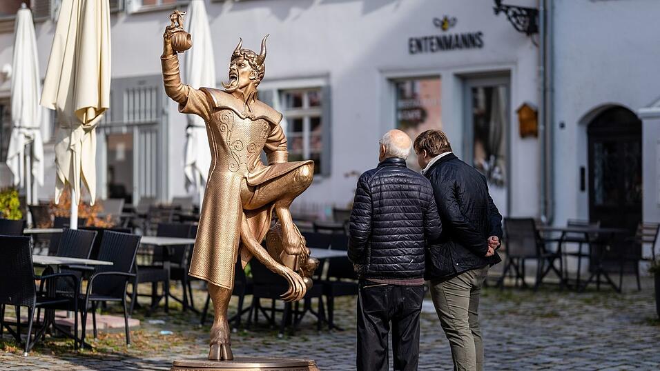 Vor allem in den sozialen Medien war die Kritik an der Figur aufgekommen. Vor allem in den sozialen Medien war die Kritik an der Figur aufgekommen.