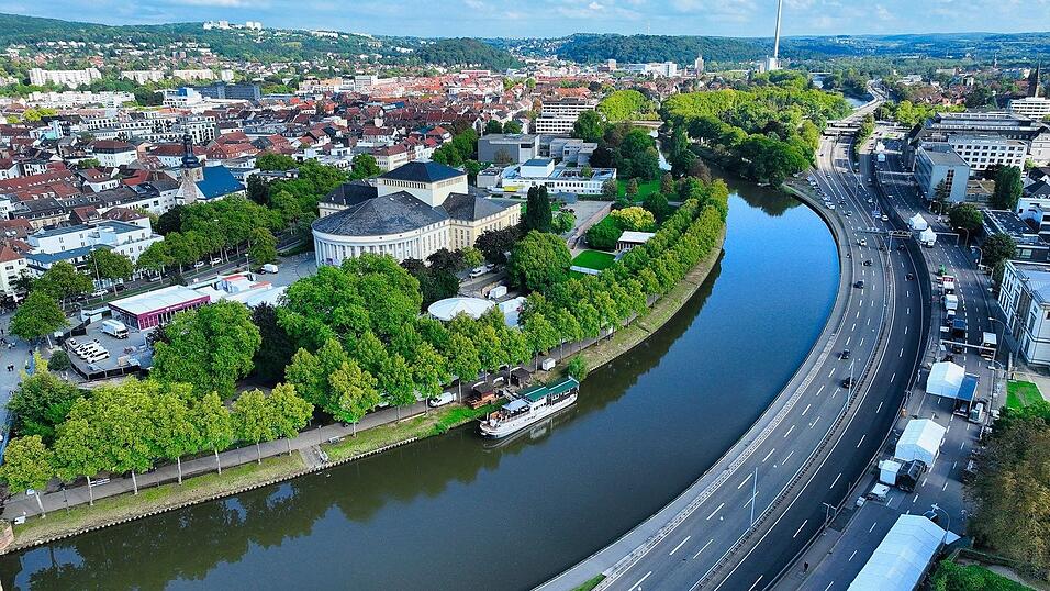 In Saarbrücken laufen seit Tagen die Vorbereitungen für die Feier am Tag der Deutschen Einheit. (Archivbild)