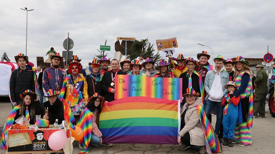 Die schönsten Bilder von den Faschingsumzügen in Bogen aus den vergangenen Jahren Die schönsten Bilder von den Faschingsumzügen in Bogen aus den vergangenen Jahren