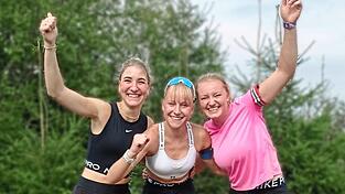 Mit der Staffel siegte Edith Buschsieweke (l.), bei ihren beiden Starts in Einzelrennen belegte die Osterhofenerin jeweils Rang fünf bei der 'Deutschen'.