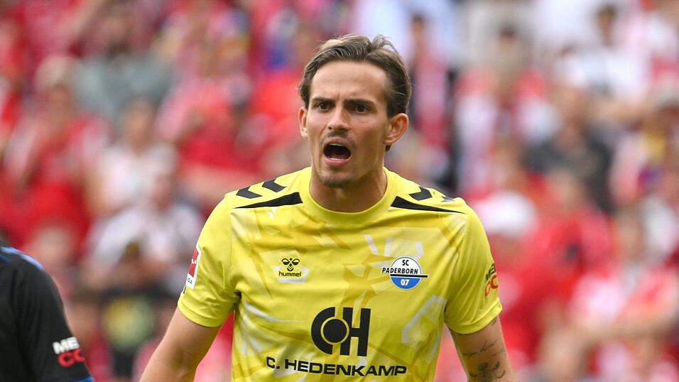 Feierte seine Bundesliga-Premiere: Nahuel Noll im Tor des SC Paderborn. Feierte seine Bundesliga-Premiere: Nahuel Noll im Tor des SC Paderborn.