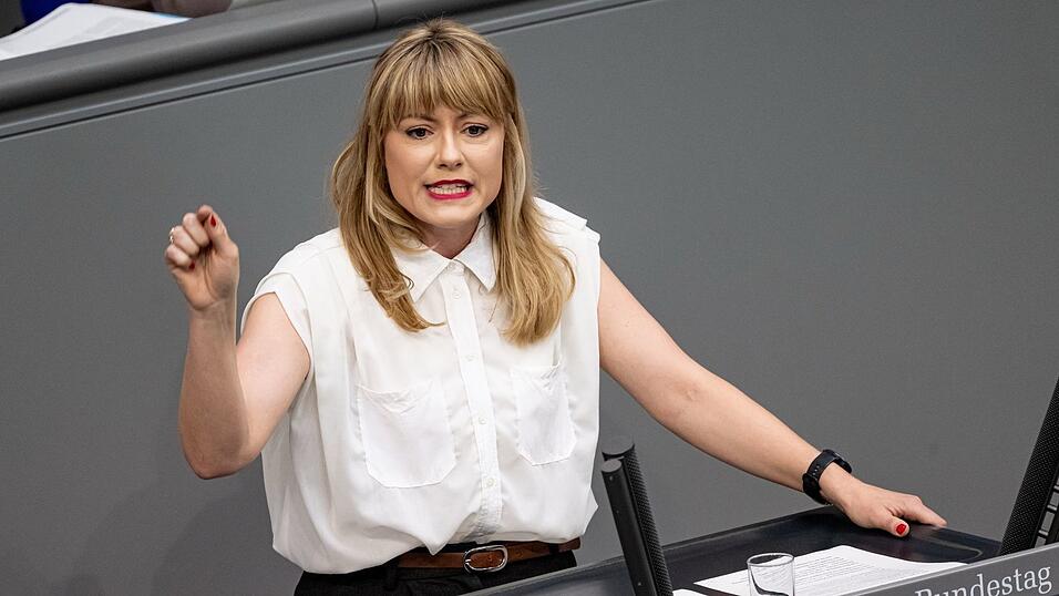 Clara Bünger (Linke) hält es für falsch, dass der Familiennachzug zu subsidiär Schutzberechtigten ausgesetzt ist. (Archivfoto) Clara Bünger (Linke) hält es für falsch, dass der Familiennachzug zu subsidiär Schutzberechtigten ausgesetzt ist. (Archivfoto)