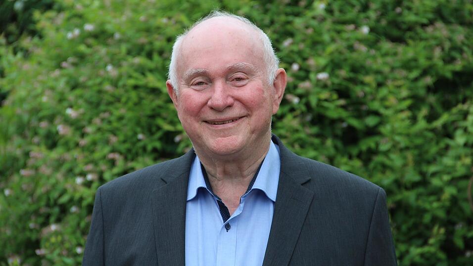 Altlandrat Heinrich Trapp wird am Sonntag 75 Jahre alt. Sein Amt als Landrat hat er nach einer kurzen Umgew&ouml;hnungsphase gut loslassen k&ouml;nnen, sagt der Griesbacher.