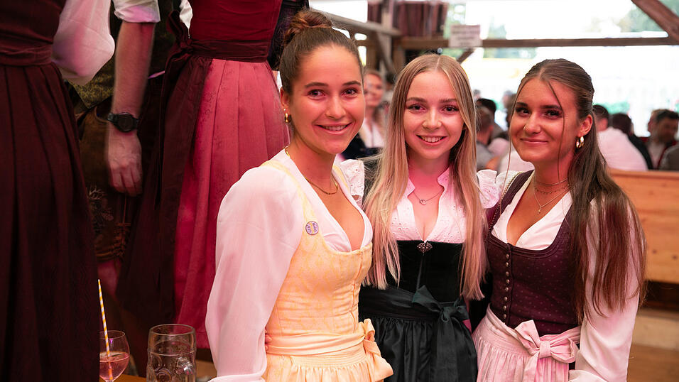 Die Partybilder vom Samstag, 16. August, aus dem Festzelt Reisinger. Die Partybilder vom Samstag, 16. August, aus dem Festzelt Reisinger.