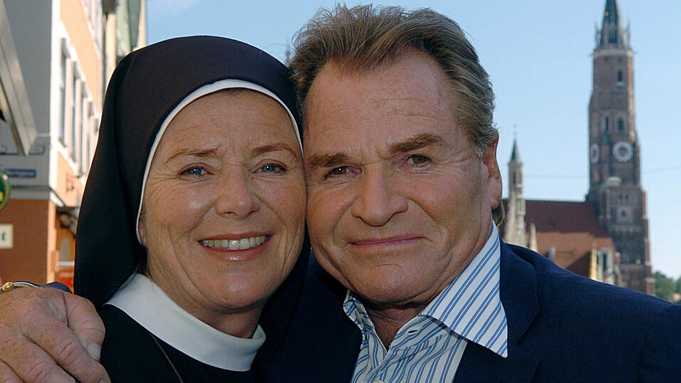 Landshut dient seit 2002 als Drehort für die Serie 'Um Himmels Willen'. Landshut dient seit 2002 als Drehort für die Serie 'Um Himmels Willen'.