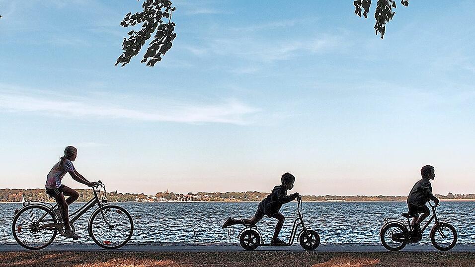 Egal ob Sport oder Erholung: Die Gegend hat einige Aktivitäten bei schönem Wetter zu bieten. Egal ob Sport oder Erholung: Die Gegend hat einige Aktivitäten bei schönem Wetter zu bieten.