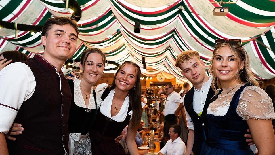 Die Partybilder vom Freitag, 14. August, aus dem Festzelt Weckmann. Die Partybilder vom Freitag, 14. August, aus dem Festzelt Weckmann.