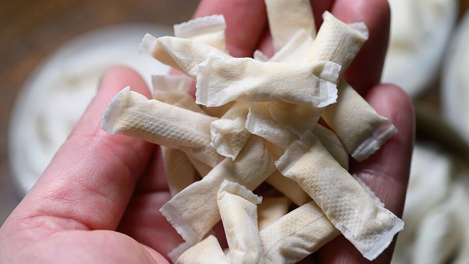 Eine Handvoll Nikotinbeutel. Eine Handvoll Nikotinbeutel.