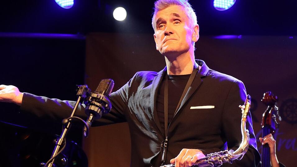 Ganz der Gentleman: US-Sänger und -Saxophonist Curtis Stigers.