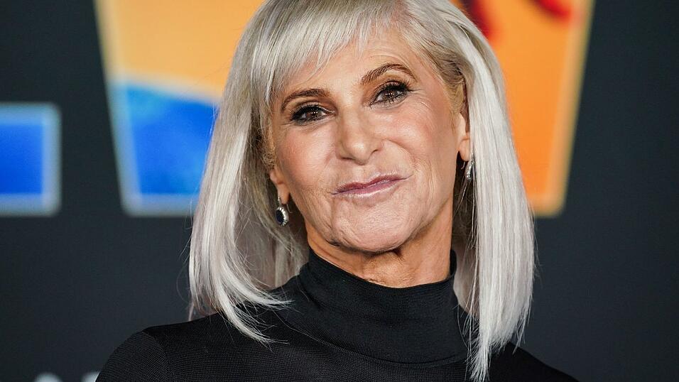 Die neue James-Bond-Produzentin Amy Pascal ist optimistisch, dass der nächste 007 noch in diesem Jahr feststeht. Die neue James-Bond-Produzentin Amy Pascal ist optimistisch, dass der nächste 007 noch in diesem Jahr feststeht.