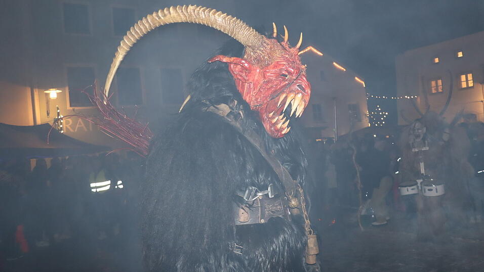 Mehrere hundert Zuschauer verfolgten das eindrucksvolle Spektakel.