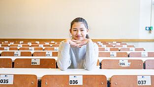 Mit gerade mal elf Jahren hatte Lina Heider im Sommer ihr Abi-Zeugnis in der Tasche. Mit gerade mal elf Jahren hatte Lina Heider im Sommer ihr Abi-Zeugnis in der Tasche.