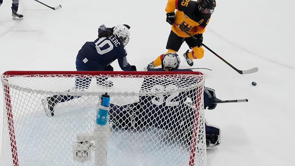 Das DEB-Team kam immer wieder gef&auml;hrlich vors Tor.