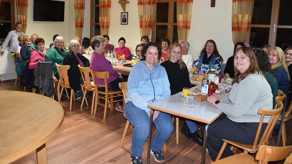 Der erste Stammtisch erfuhr guten Zuspruch.