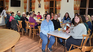 Der erste Stammtisch erfuhr guten Zuspruch.