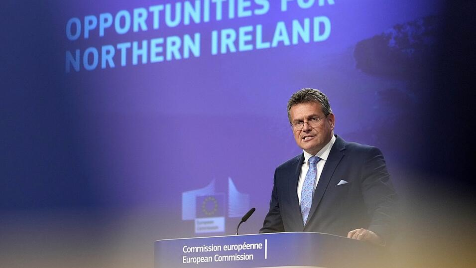 Es soll Ausnahmen im Nordirland-Protokoll geben, kündigt Maros Sefcovic, EU-Kommissar für Interinstitutionelle Beziehungen und Vorausschau, an. Es soll Ausnahmen im Nordirland-Protokoll geben, kündigt Maros Sefcovic, EU-Kommissar für Interinstitutionelle Beziehungen und Vorausschau, an.
