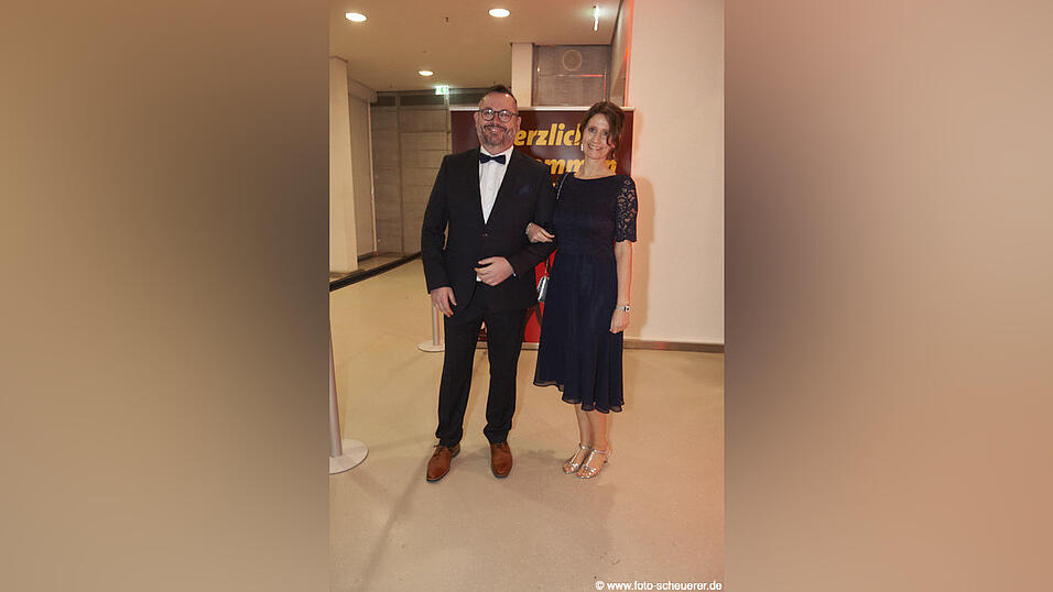 Mit dem SPD-Ball wurde am Samstag die Ballsaison in Straubing eröffnet. Mit dem SPD-Ball wurde am Samstag die Ballsaison in Straubing eröffnet.