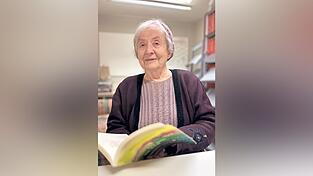 Brigitte Ochsenmeier hat mit 82 Jahren die Gedichte ihres Lebens in einem Buch zusammengefasst.