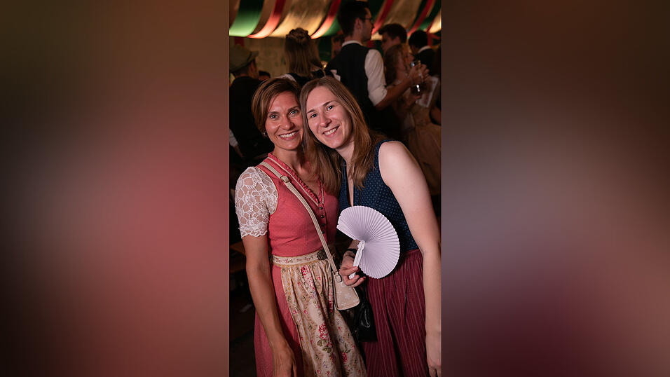 Die Partybilder vom Donnerstag, 14. August, aus dem Festzelt Weckmann. Die Partybilder vom Donnerstag, 14. August, aus dem Festzelt Weckmann.