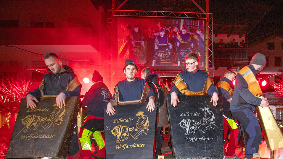 Die Wolfauslasser lie&szlig;en ihre Glocken klingen.