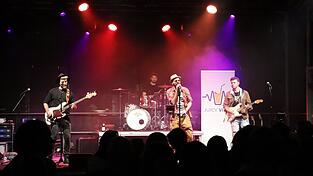 Die Juicy Vibes spielten zum Abschluss des Festwochenendes am Unteren Stadtplatz.
