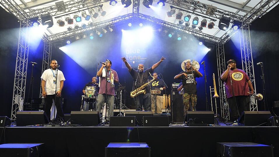 Impressionen vom Auftritt von Soul Rebels Brass Band. Foto: Ulli Scharrer / Mathias Adam