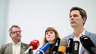 Steffen Krach (r-l, SPD), Kerstin Wolter (Die Linke) und Werner Graf (B&uuml;ndnis90/Die Gr&uuml;nen) sondierten seit vergangener Woche &uuml;ber eine Regierungsbildung.