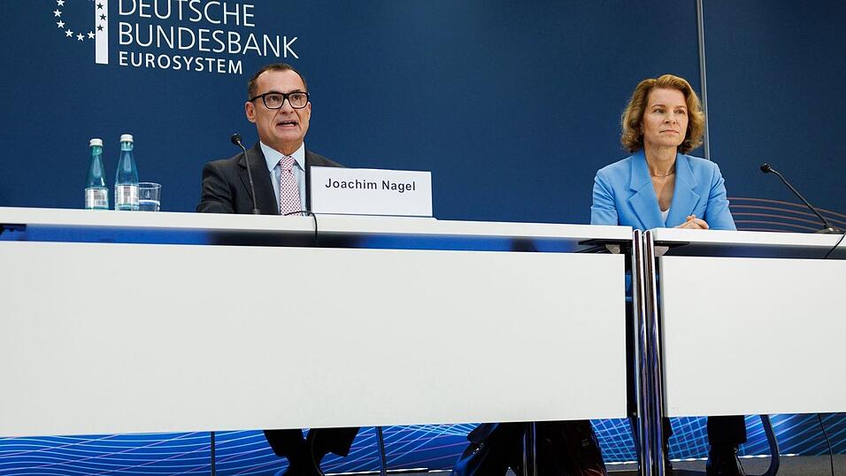 Bundesbank-Pr&auml;sident Nagel und Vizepr&auml;sidentin Sabine Mauderer stellen die Bilanz vor.