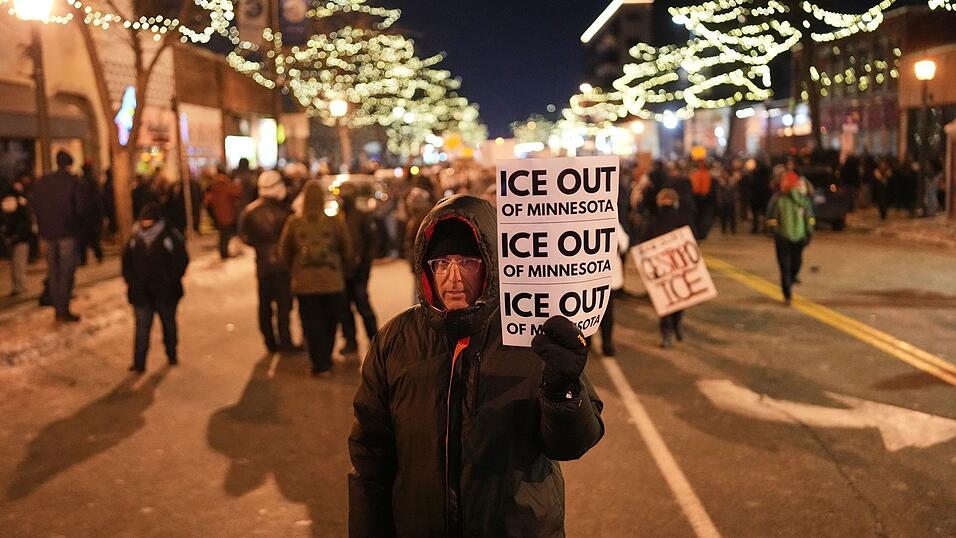 Seit Tagen gibt es in Minneapolis Proteste gegen die US-Einwanderungsbeh&ouml;rde ICE.