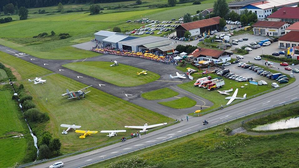 Zahlreiche Attraktionen erwarten die Besucher des Flugfestes am kommenden Wochenende. Zahlreiche Attraktionen erwarten die Besucher des Flugfestes am kommenden Wochenende.