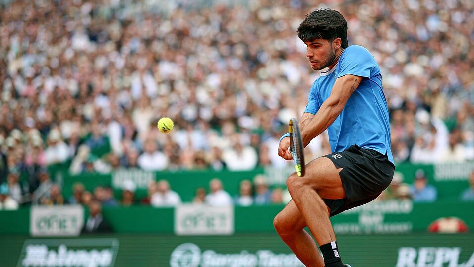 Verliert gegen seinen Erzrivalen: Carlos Alcaraz. Verliert gegen seinen Erzrivalen: Carlos Alcaraz.